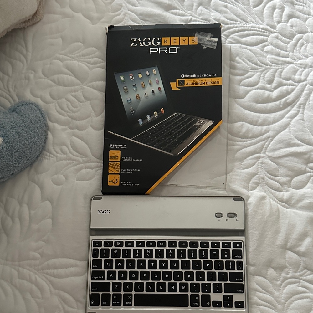 ZAGG Keys PRO Silver Bluetooth Keyboard